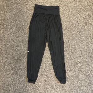 alo yoga intention pant